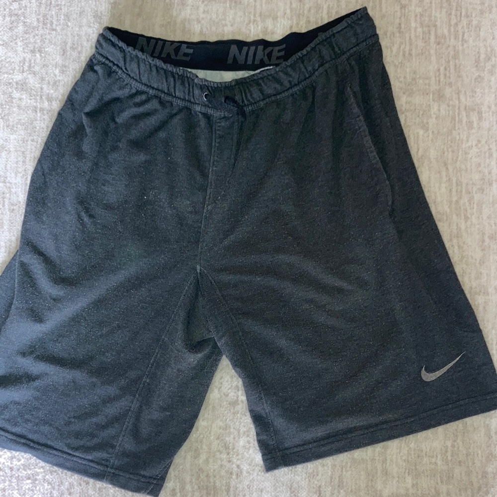 Men’s Medius Gray Nike Shorts